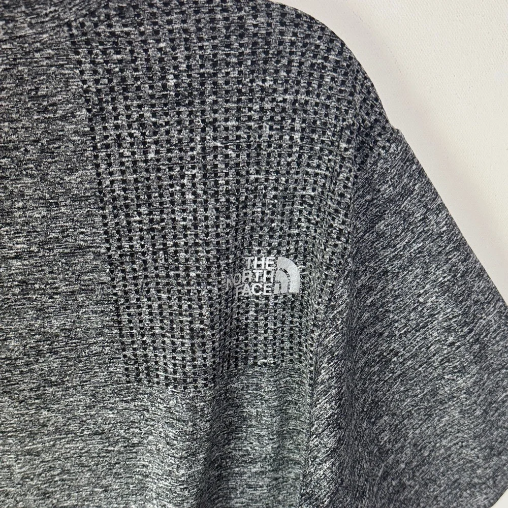 The North Face Tee Shirt - Men's Large[?]
